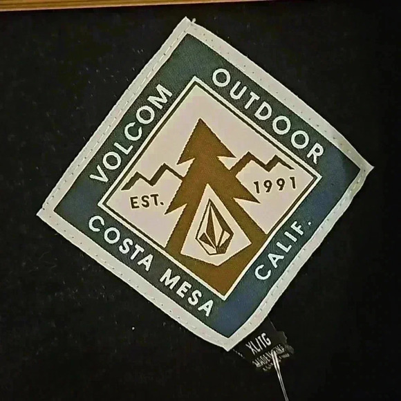 Volcom Jacket - Picture 3 of 7